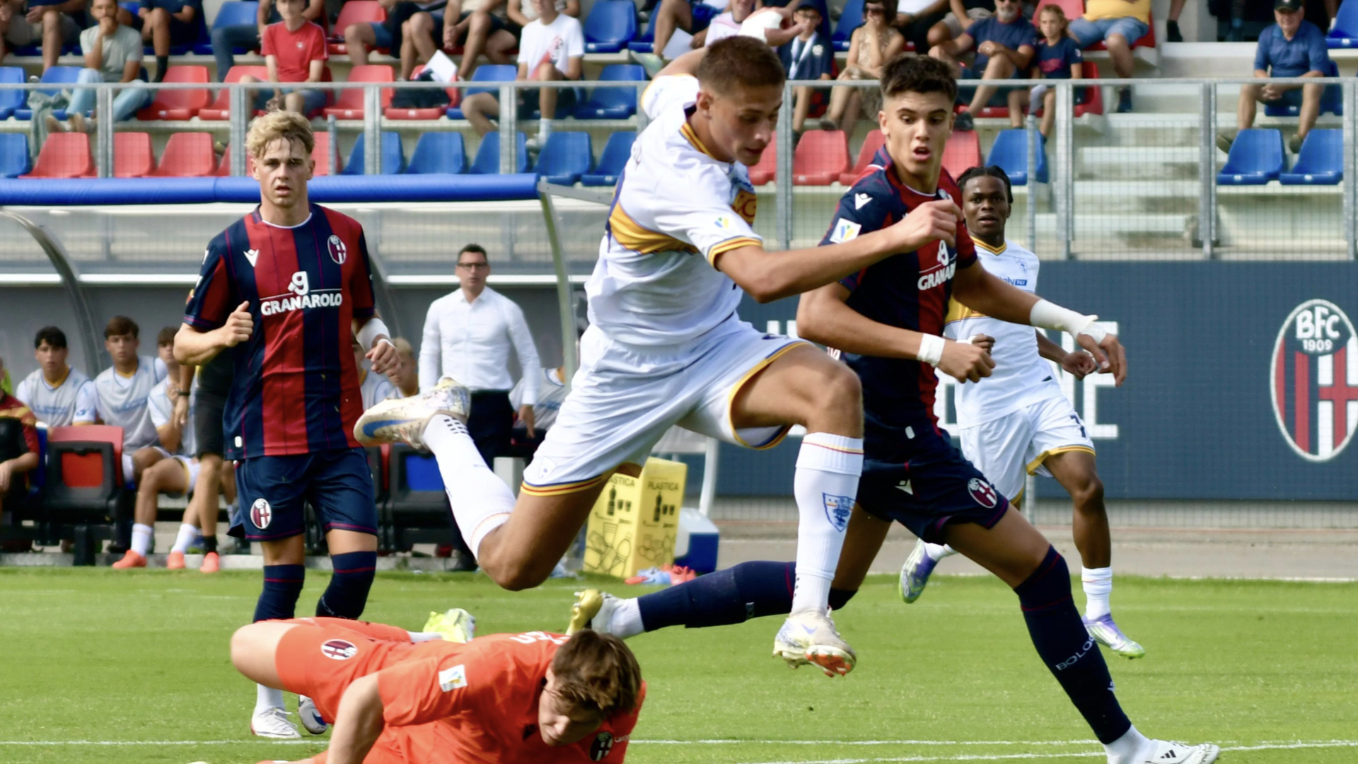 Bologna-Lecce 2-0