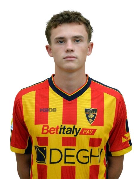 Max Denis