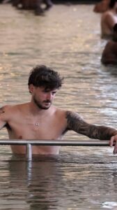 Lavoro in piscina al mattino
